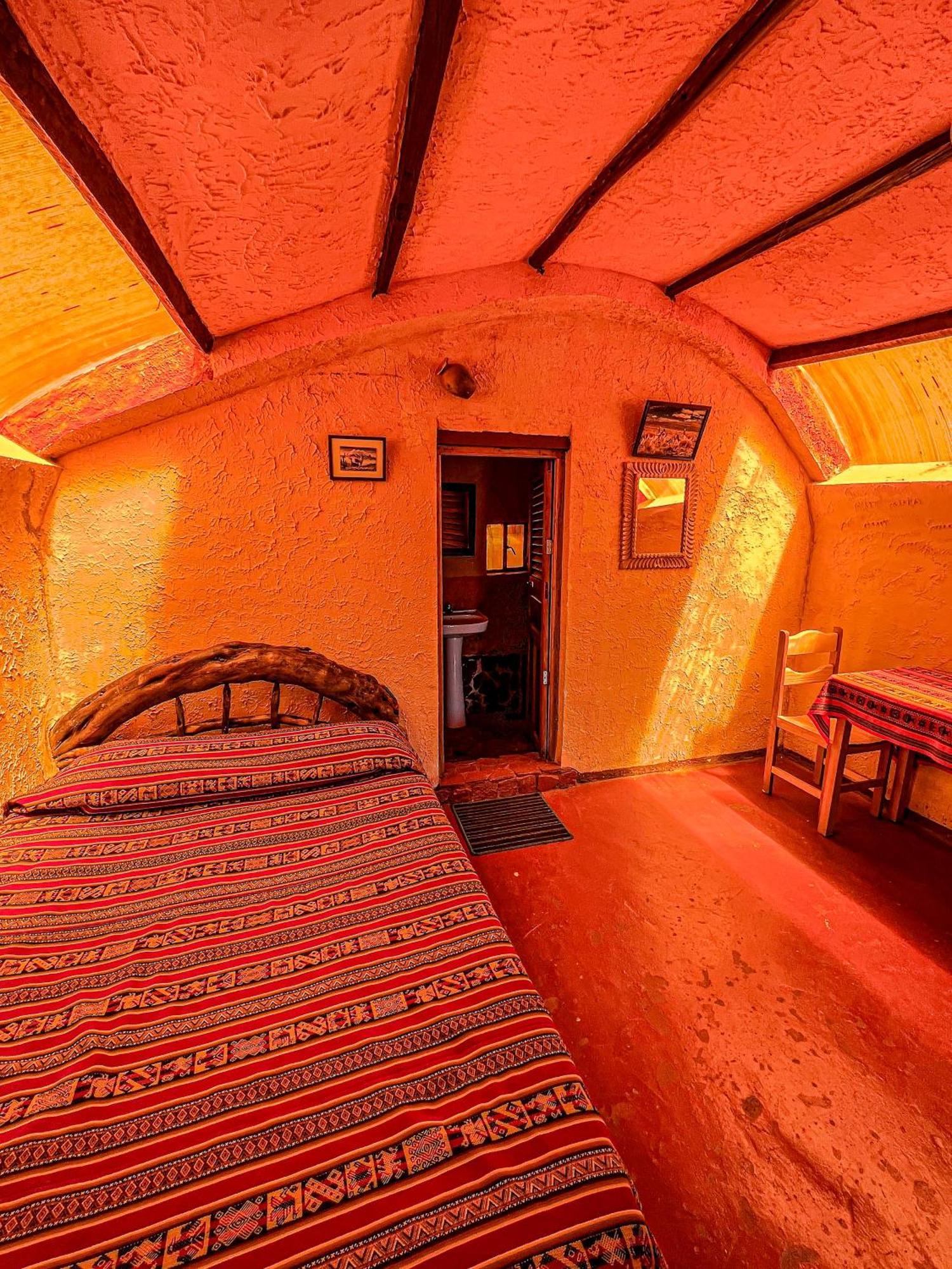 Hostal Sol Y Lago コパカバーナ エクステリア 写真