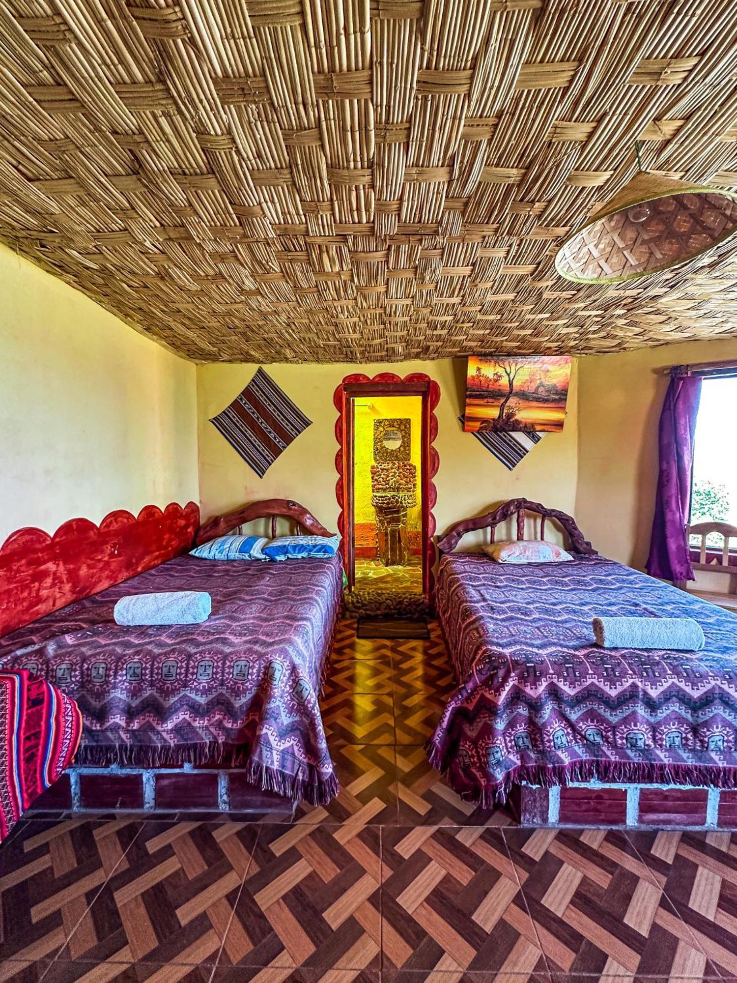 Hostal Sol Y Lago コパカバーナ エクステリア 写真